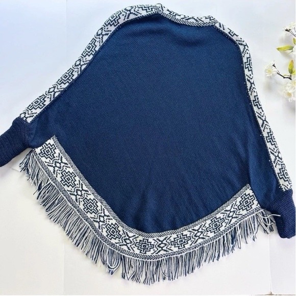 NEW Boutique Women's Navy Blue Alpaca Wool Fringe Sweater Poncho Top OS - Picture 4 of 5
